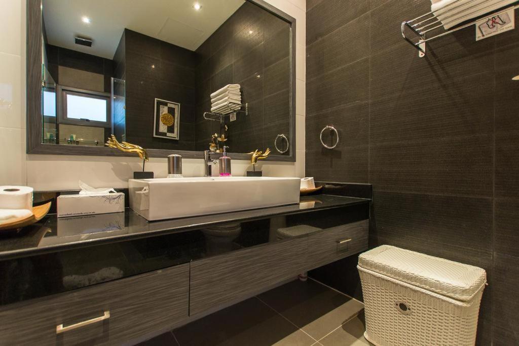 Magnificent 2Br Villa Isawan With Salt Pool Ban Saiyuan Exterior foto